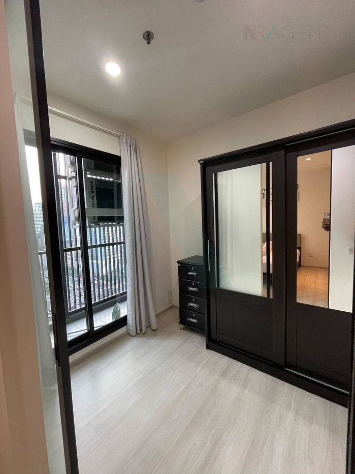 รูป ให้เช่าคอนโด ไลฟ์ อโศก อาคาร 1 ชั้น 23 1 ห้องนอน ขนาด 36.00 ตรม ใกล้ MRT เพชรบุรี - รูปที่ 4/8