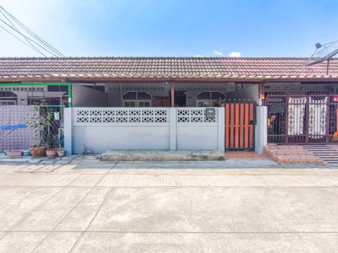 🏡 บ้านชั้นเดียว "หมู่บ้านรินทร์ทอง 5" สุขุมวิท 115 เพียง 1.35 ล้าน ผ่อนสบาย เดินทางสะดวก ใกล้ 🚆 BTS ปู่เจ้า เพียง 800 เมตร