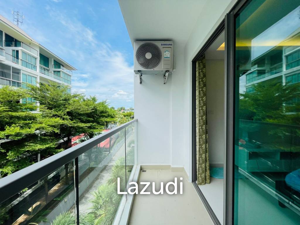 picture 1 Bed 1 Bath 26.89 SQ.M. Club Royal Condominium - 10/10