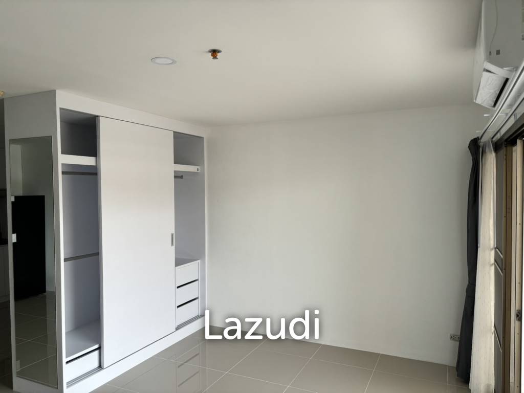 picture Studio 1 Bathroom 53.65 SQ.M. PKCP Tower - 3/5