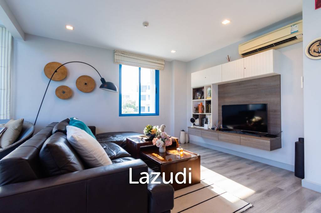 picture THE CREST SANTORA : Luxurious 3 Bed Beachfront Condo - 2/33