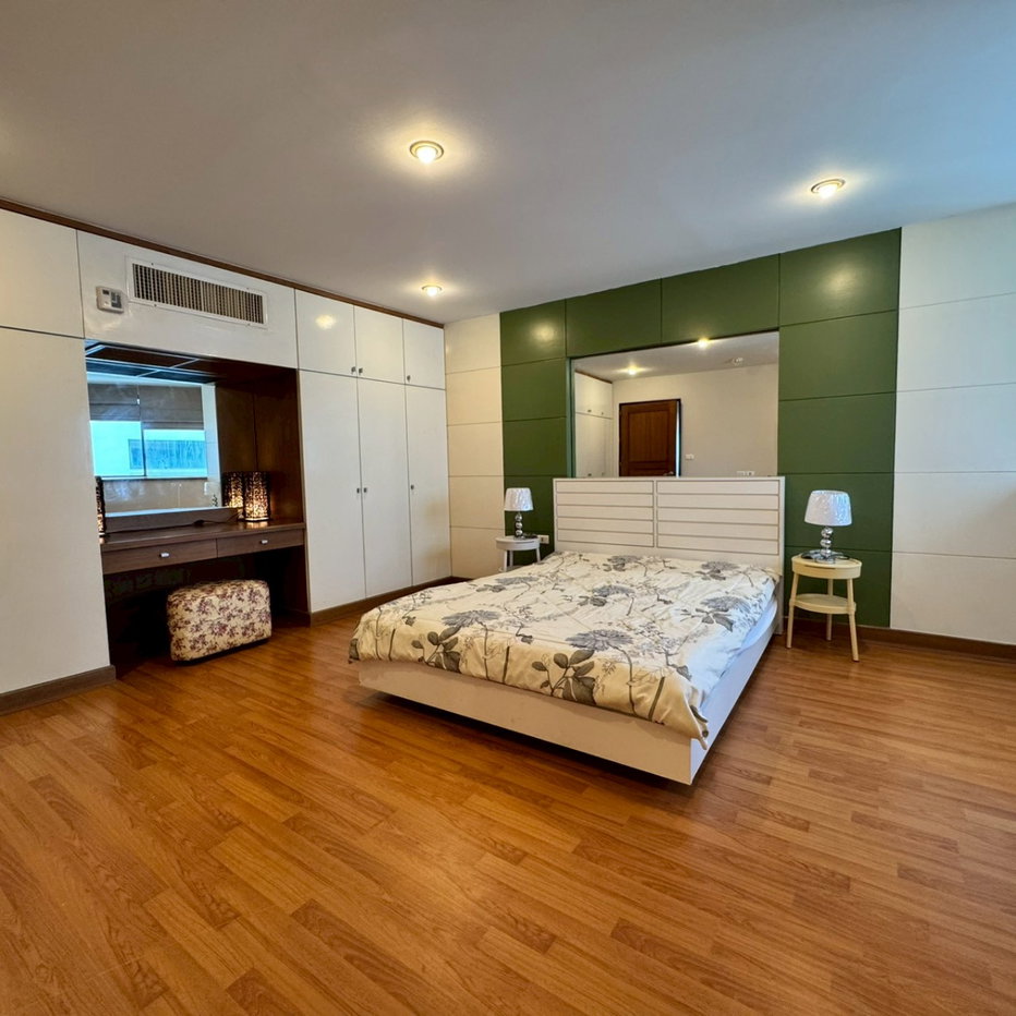 รูป เช่าคอนโด The President Park 3 ห้องนอน/น้ำ ขนาด 223 sqm. ID Line: ss_sunny89 - รูปที่ 10/21
