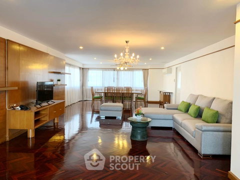 3-BR Condo at Four Wings Mansion near BTS Nana (ID 1910774)