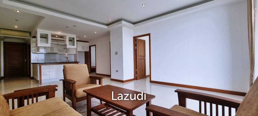 รูป คอนโดหรูริมทะเลพร้อมวิวสวย พื้นที่กว้างขวางที่ La Royale Beach - รูปที่ 2/16