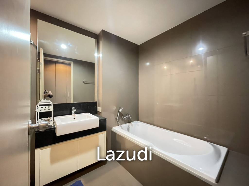 รูป 55.3 ตร.ม. 1 ห้องนอน 1 ห้องน้ำ คอนโดสำหรับ ขาย & เช่าใน คลองเตย - รูปที่ 8/9