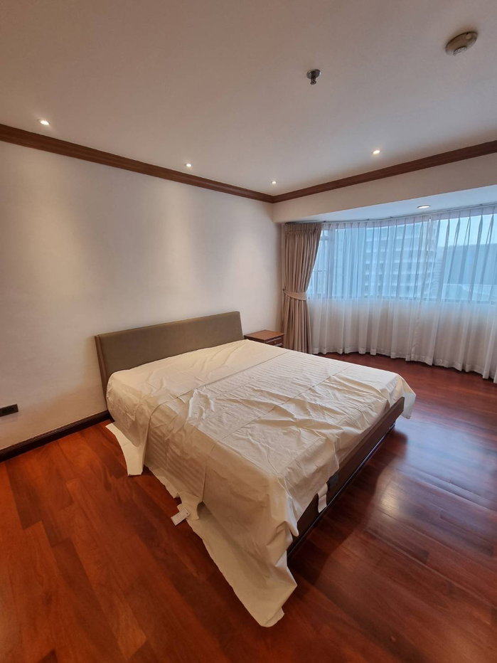 รูป LTH3875 – Baan Suanpetch FOR RENT 3 beds 3 baths size 263 Sq.M. Nearby BTS Phrom Phong station ONLY 80k/Month - รูปที่ 5/6