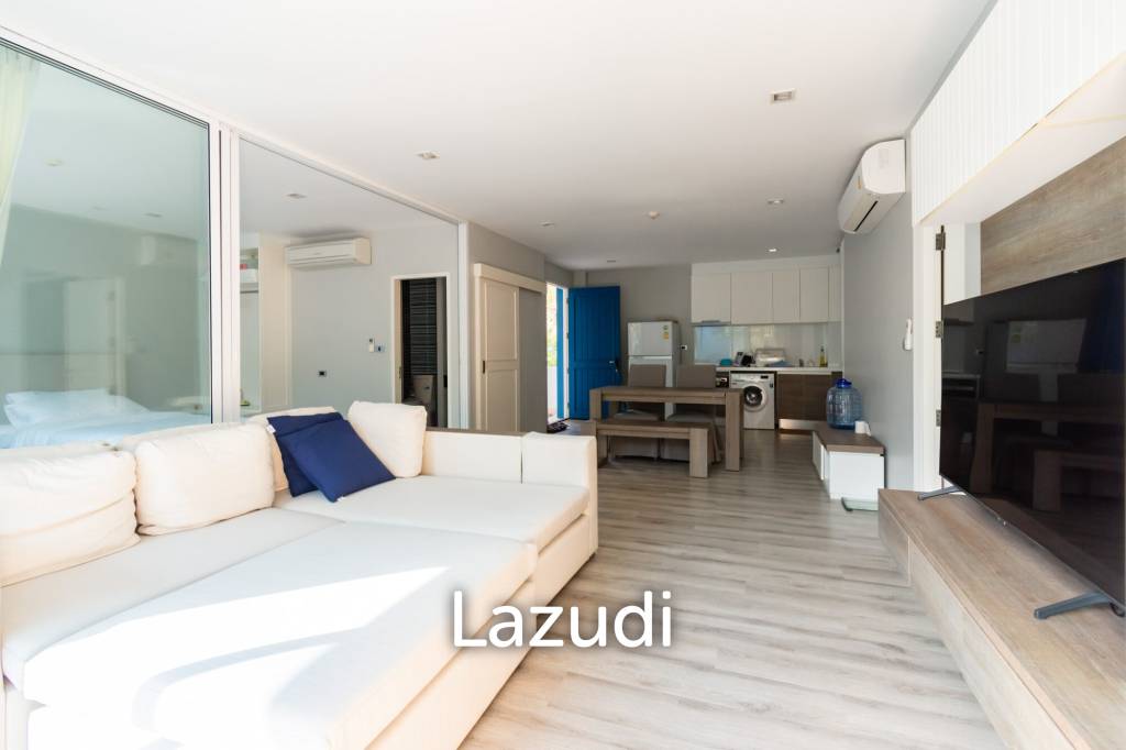 picture THE CREST SANTORA : Nice 2 Bed Pool view condo - 2/25