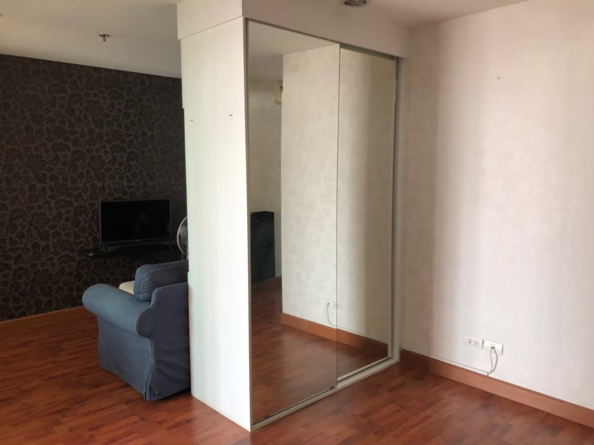 รูป เช่า คอนโด Bangkok HORIZON 41ตรม. รามคำแหง 60 ชั้น 12 พร้อมเฟอร์นิเจอร์ครบ ม่าน วอล ทีวี ตู้เย็น ไมโครเวฟ แอร์ 2 ตัว เตาไฟฟ้า เครื่องทำน้ำอุ่น - รูปที่ 2/14