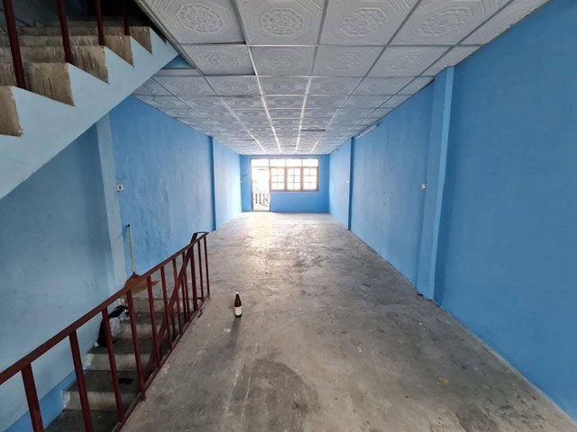 รูป ให้เช่าอาคารพาณิชย์ 3.5 ชั้น 3 MRT หลักสอง 2.9 กม.บิ๊กซี เพชรเกษม 500 ม.3นอน 2 น้ำ 18 ตร.วา.230 ตร.ม. ด้านหน้ากั้นกระจก รร.อนุบาลเด่นหล้า - รูปที่ 3/8