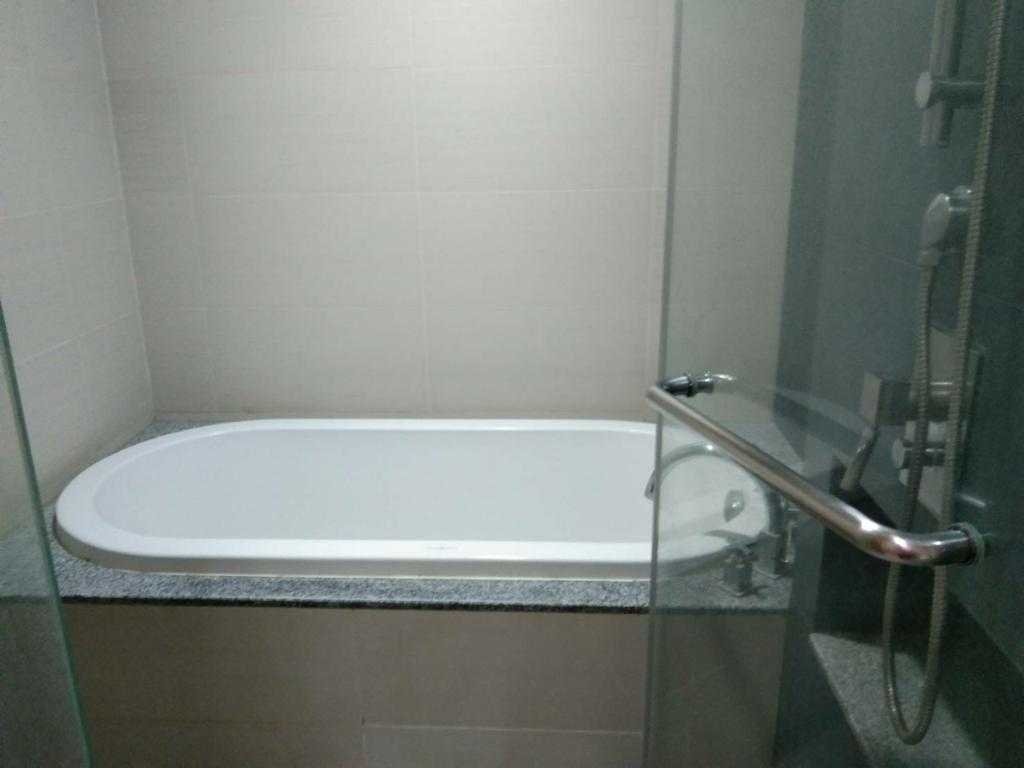รูป LTH4502 – Millennium Residence FOR SALE 2 beds 2 baths Size 90 Sq.M. nearby BTS Asoke Station ONLY 16 MB - รูปที่ 5/5