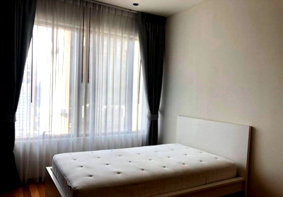 ขายคอนโด : LTH2697- The Emporio Place FOR SALE 3 beds 4 baths size 165 Sq.M. Near BTS Phrom Phong station ONLY 32 MB