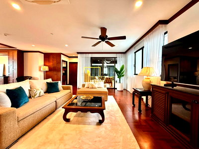 เช่ากิจการ ดิเอ็มโพเรี่ยม : Elegant 3+1 Bedroom Luxury Apartment in Phrom Phong Area - BR21391AP