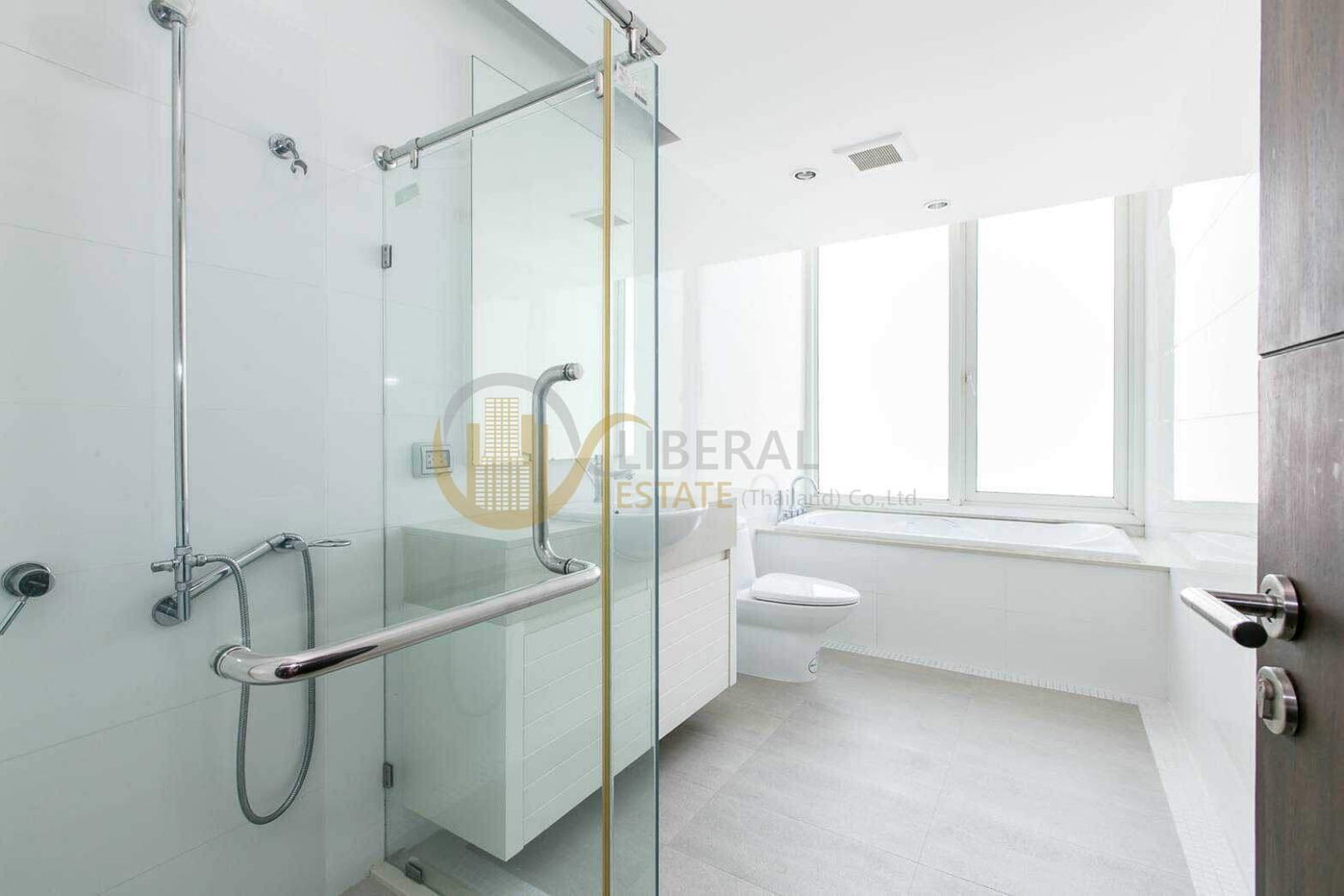 รูป LTH3052 – Siri Residence FOR SALE 3 beds 3 baths size 142 Sq.M. Nearby BTS Phrom Phong station ONLY 30 MB - รูปที่ 6/6