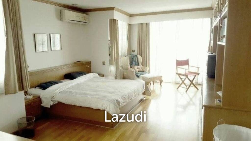 picture 2 Bed 2 Bath190 SQ.M at Newton Tower - 1/9