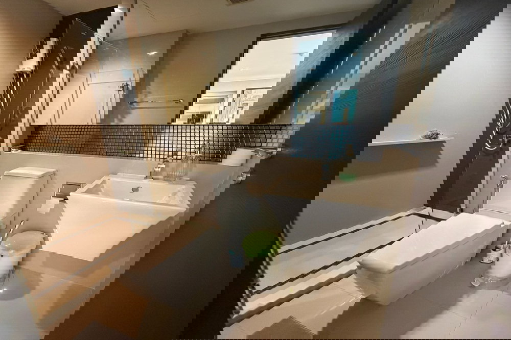 รูป ขาย- เช่า ! Rhythm Sathorn, ทำเลสาทรใกล้ BTS ! 2 นอน, 2 น้ำ, วิวแม่น้ำ, ชั้นสูง26+, ห้องทิศเหนือ!! Code C20260300025 แต่งครบ, ราคาพิเศษ!! - รูปที่ 16/18