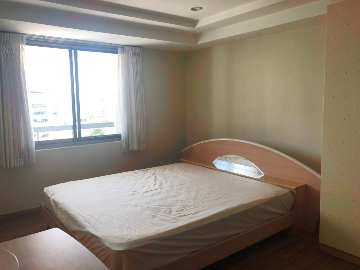 รูป LTH3861 – Royal Castle FOR SALE 3 beds 2 baths size 140 Sq.M. Nearby BTS Phrom Phong station ONLY 14 MB - รูปที่ 2/6