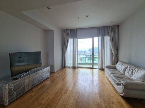 LTH4447 – Millennium Residence FOR RENT 3 beds 3 baths Size 146.5 Sq.M. nearby BTS Asoke Station ONLY 85k/Month