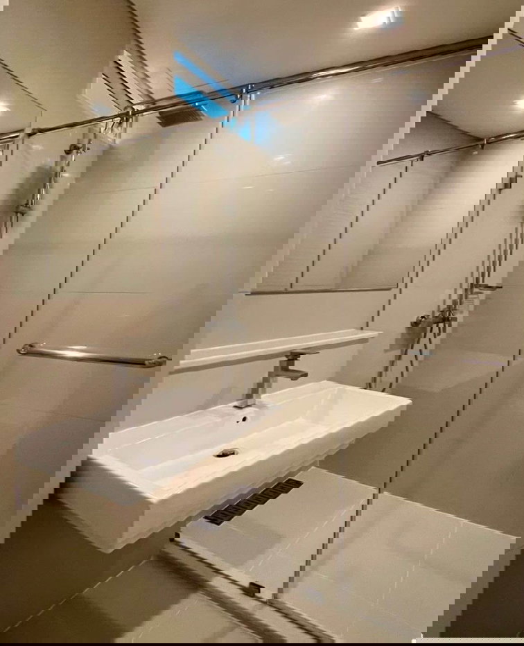 picture Ivy Thonglor - 12/18