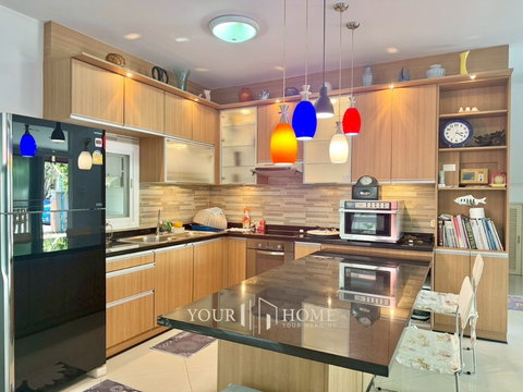 ✨ ปล่อยเช่าบ้านติดทะเลบางแสน! Casaluna 3 นอน 4 น้ำ – ความเป็นส่วนตัวระดับ 5 ดาว