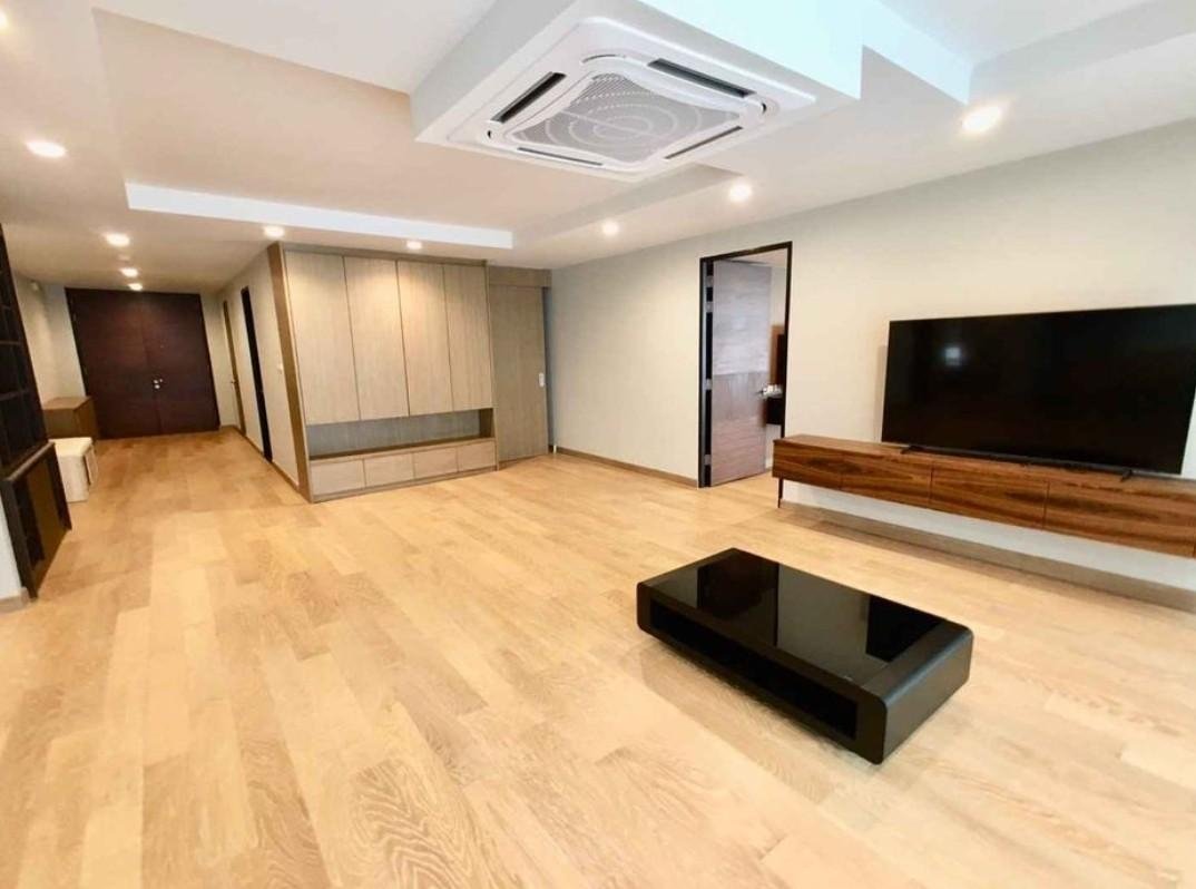 รูป LTH5140 – Avenue 61 FOR RENT 4 beds 4 baths size 272 Sq.M. Nearby BTS Ekkamai station ONLY 100k/Month - รูปที่ 1/5