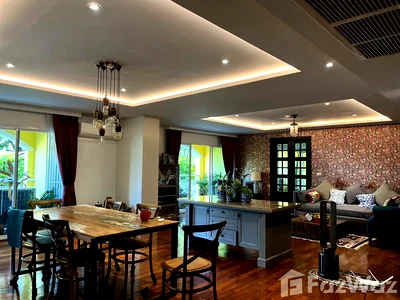 Condos for sale BTS Ekkamai : Silver Heritage  1386308