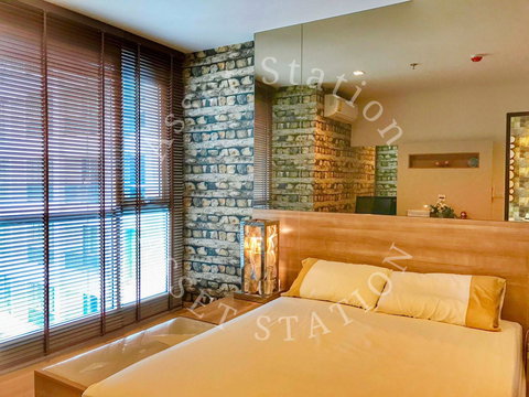 🚅 For Sale ‼️ Affordable 1-Bedroom Fully Furnished Unit at Rhythm Sathorn – Convenient Location 🚄 Near BTS Chong Nonsi