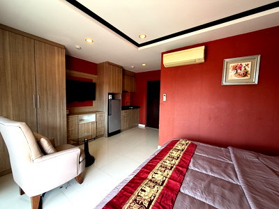 คอนโด สวนลุมพินี : 1 Bedroom Condo for Sale at New Nordic Kristine in Pratumnak Hill