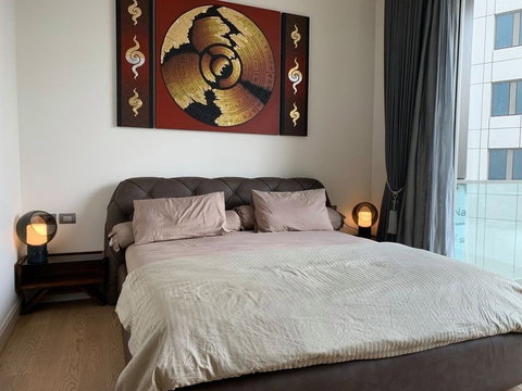 LTH3990 – Magnolias Waterfront Residences FOR RENT 2 beds 2 baths size 103 Sq.M. Nearby BTS Charoennakorn station ONLY 85k/Month