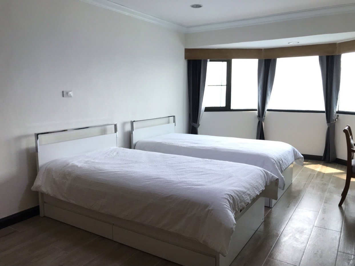 รูป LTH3941– Baan Suanpetch FOR RENT 3 beds 4 baths size 265 Sq.M. Nearby BTS Phrom Phong station ONLY 80k/Month - รูปที่ 5/6