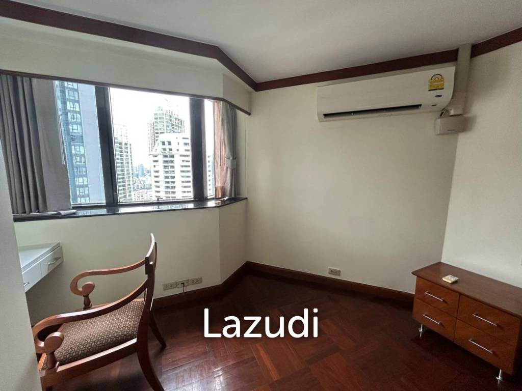 รูป 260.0 ตร.ม. 3 ห้องนอน 3 ห้องน้ำ คอนโดสำหรับ ขายใน คลองตัน - รูปที่ 3/22