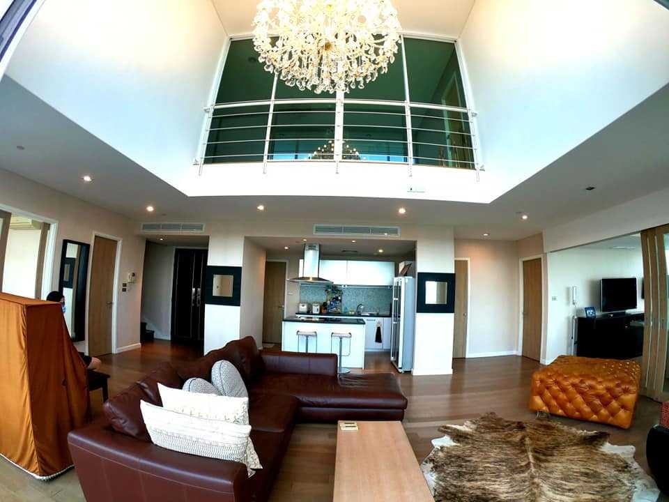 รูป LTH3894 – Fullerton FOR RENT 4 beds 5 baths size 289.91 Sq.M. Nearby BTS Ekkamai station ONLY 70 MB - รูปที่ 1/6