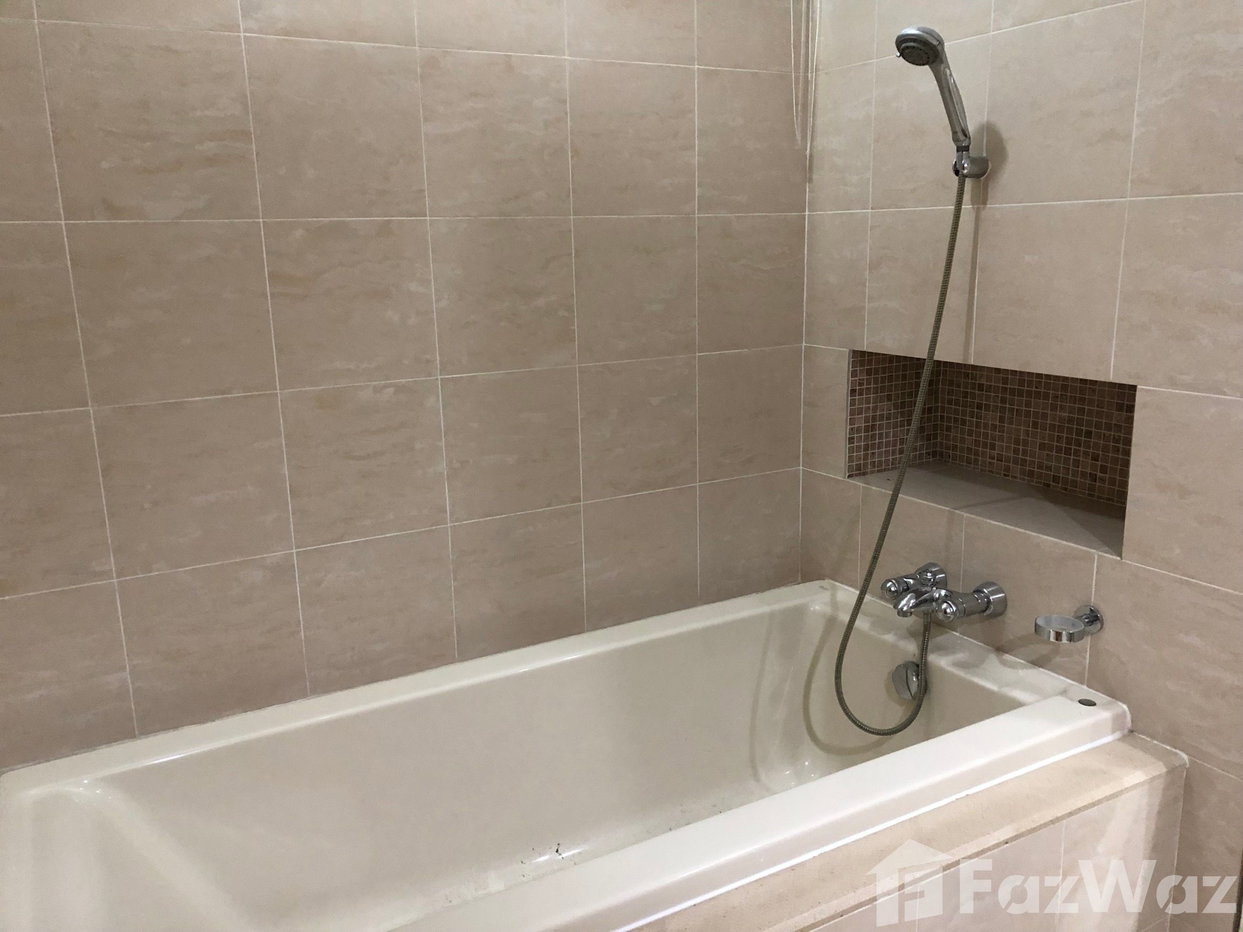 รูป FOR RENT Luxurious 3 Bed 3 Bath Condominium in CBD Silom 1660702 - รูปที่ 10/11