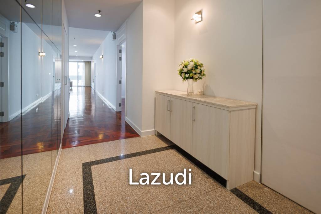 รูป 250.0 ตร.ม. 3 ห้องนอน 4 ห้องน้ำ คอนโดสำหรับ เช่าใน คลองตัน - รูปที่ 14/31