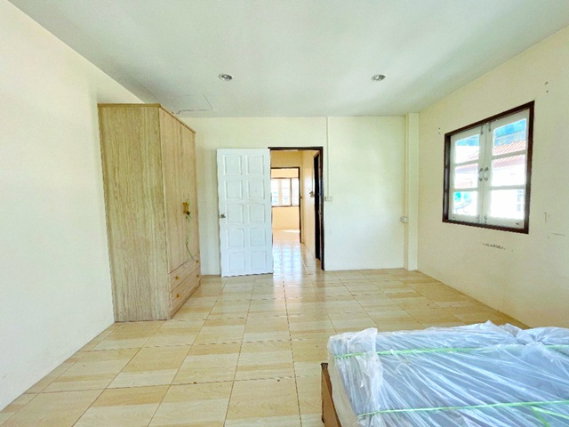 รูป ทาวน์เฮาส์ 3 นอน 2 น้ำ ใกล้ สวนหลวง ร.9 900 ม. 24 ตร.ว.188ตร.ม. หลังหัวมุม เฉลิมพระเกียรติ ร.9 44-52 ประเวศ ใหญ่มาก 2คูหา - รูปที่ 7/8