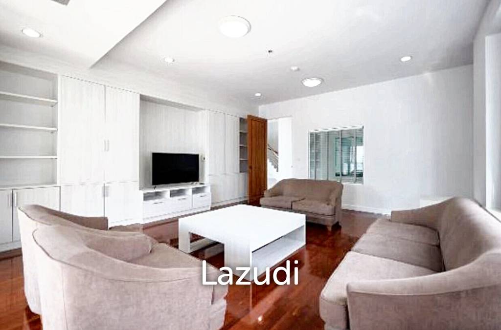 รูป 450.0 ตร.ม.  4 ห้องนอน  5 ห้องน้ำ คอนโดสำหรับ เช่าใน คลองตัน - รูปที่ 3/13