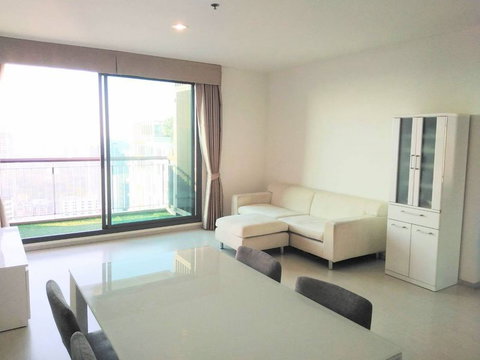 ขาย คอนโด  Rhythm Sukhumvit 42 ราคาดีที่สุดในตลาด  2 ห้องนอน 2 ห้องน้ำ | ชั้นสูง 