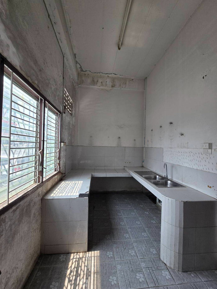 รูป 🌿VS0014 | 🏢หลุดจอง!  อาคารพาณิชย์ 3 ชั้น ทำเลค้าขาย ติดถนนเทพารักษ์ เพียง 4.5 ล้าน 🚆✨ - รูปที่ 8/30