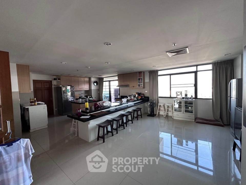 รูป คอนโด 4-ห้องนอน ที่ เลคชอร์ เวสต์ คอนโดมิเนียม นิชดาธานี ใน บางตลาด (ID 2352652) - รูปที่ 4/9