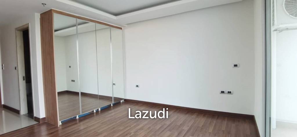 picture Studio 1 Bathroom 31.76 SQ.M. The Peak Tower - 4/10