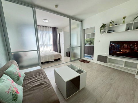 ให้เช่า คอนโด ดีคอนโดไซน์ ติดเซ็นทรัลเฟสติวัล เชียงใหม่ ว่างพร้อมอยู่ 2/04/2026