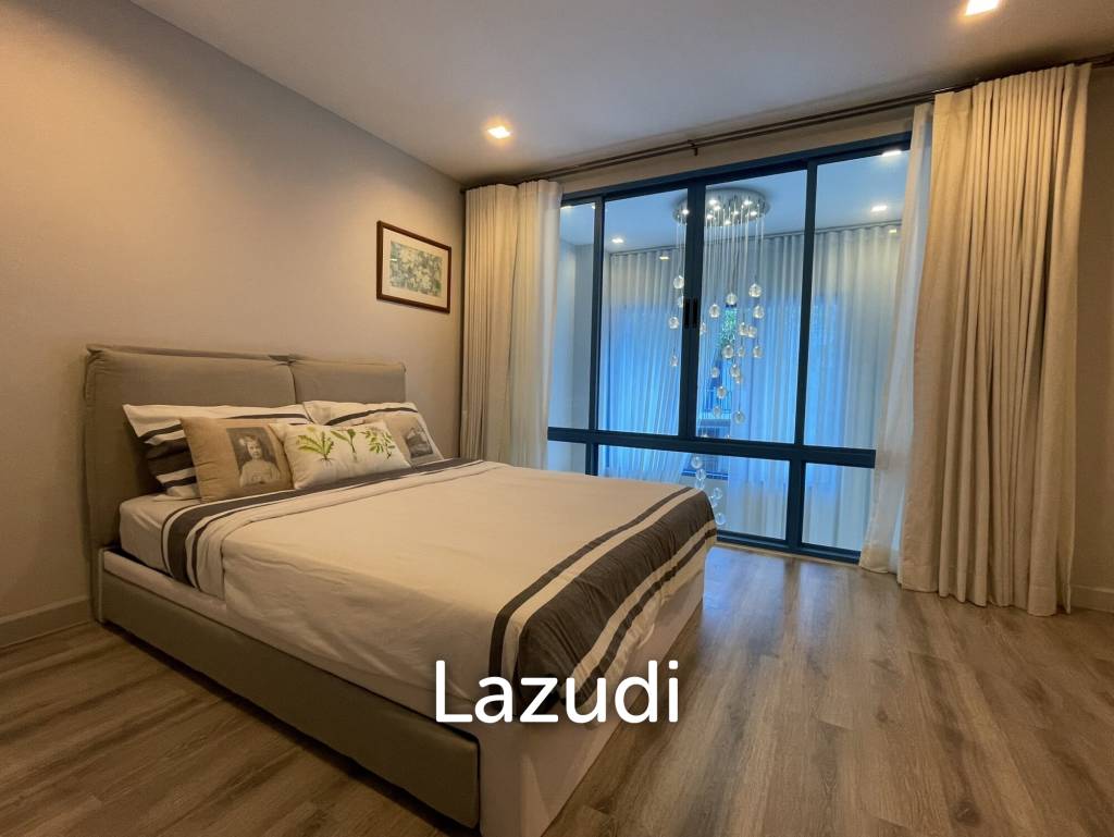 picture The Crest Santora : Pool Access Duplex 3 Bedroom Condo - 7/8