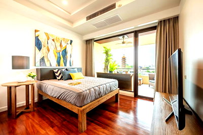 Condos for sale : LTH4635 – Baan Chao Praya FOR SALE 2 beds 1 bath size 94.5 Sq.M. Near BTS Klong San station ONLY 10.5 MB