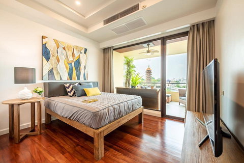 LTH4635 – Baan Chao Praya FOR SALE 2 beds 1 bath size 94.5 Sq.M. Near BTS Klong San station ONLY 10.5 MB