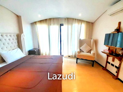 Condos for sale : Studio 28 SQ.M Venetian Signature Condo