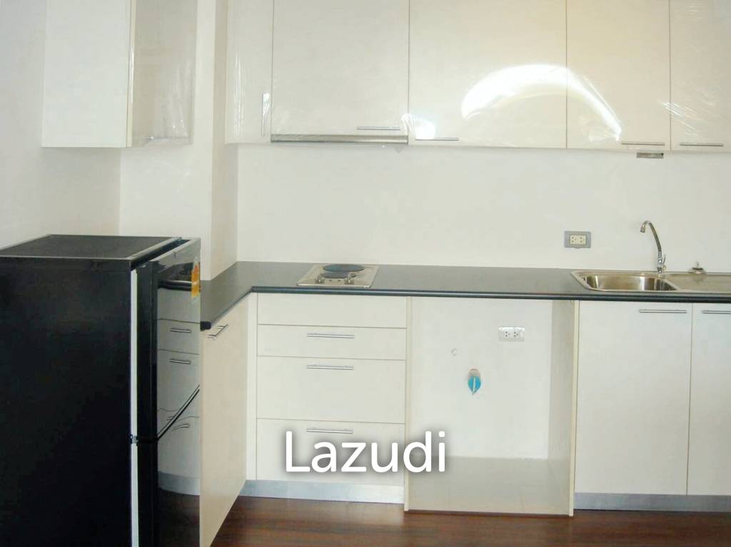 picture 1 Bed 1 Bath 50 SQ.M D 65 Condominium - 9/11