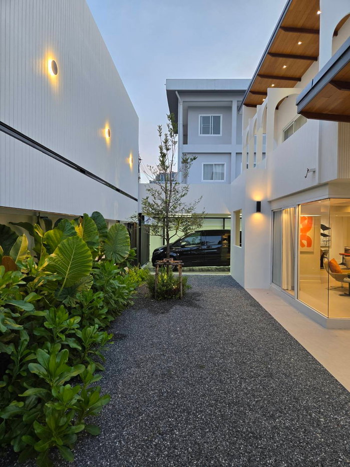 รูป บ้านให้ครอบครัวสไตล์อบอุ่นและทันสมัย ใกล้โรงเรียนนานาชาติ Bangkok Prep | สุขุมวิท 71 ใกล้ BTS พระโขนง - รูปที่ 3/32