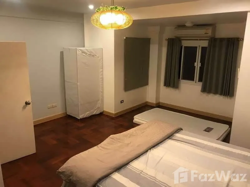 รูป ทาวน์เฮ้าส์ให้เช่า 5 ห้องนอน ใน คลองตันเหนือ, กรุงเทพมหานคร 984464 - รูปที่ 9/11