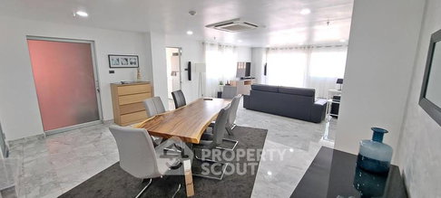 5-BR Condo at Thara Ruean Kaew in Phlapphla (ID 2178614)