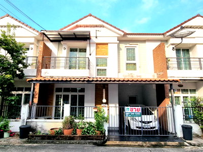 ทาวน์โฮม บางบัวทอง นนทบุรี : Call : 093-649-9392 หมู่บ้านทิพย์พิมาน บ้านริมน้ำ ใกล้ MRT คลองบางไผ่ 850 เมตร ขายทาวน์เฮ้าส์ 21.5 ตร.วา 3 ห้องนอน 2 ห้องน้ำ ราคาต่ำกว่าตลาด