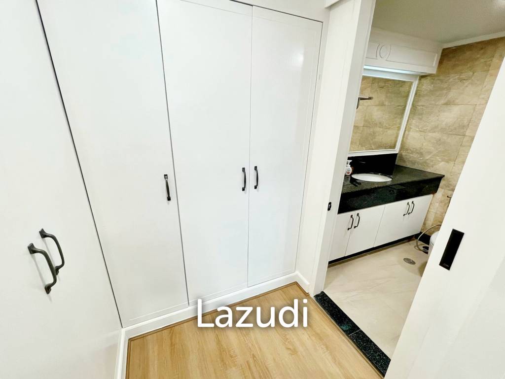 picture 1 Bed 2 Bath 103 SQ.M Lake Avenue Condominium - 7/15